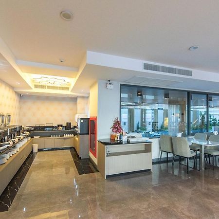 Arista Hotel Ubon أوبونراتْشاتاني المظهر الخارجي الصورة