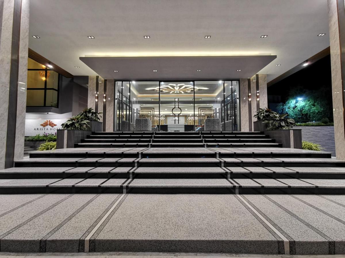 Arista Hotel Ubon أوبونراتْشاتاني المظهر الخارجي الصورة