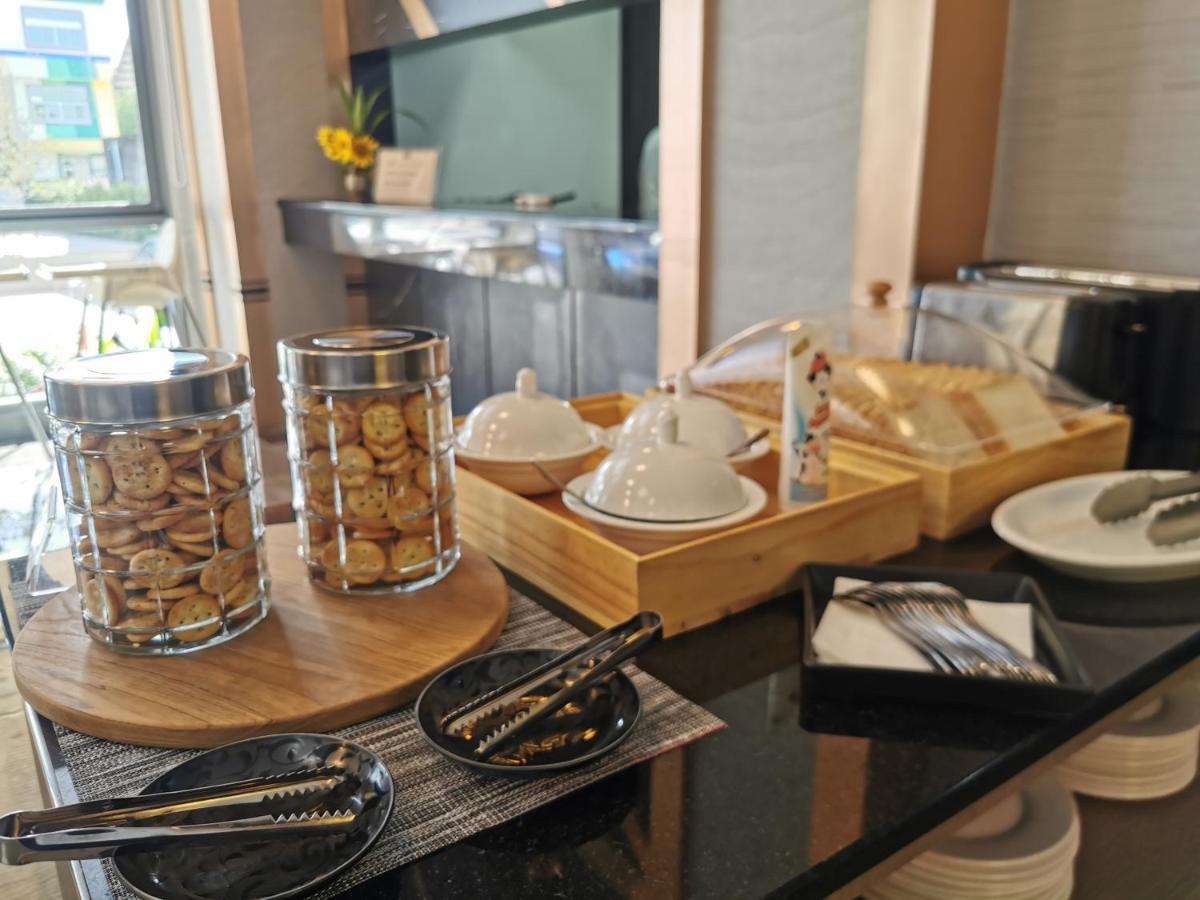 Arista Hotel Ubon أوبونراتْشاتاني المظهر الخارجي الصورة